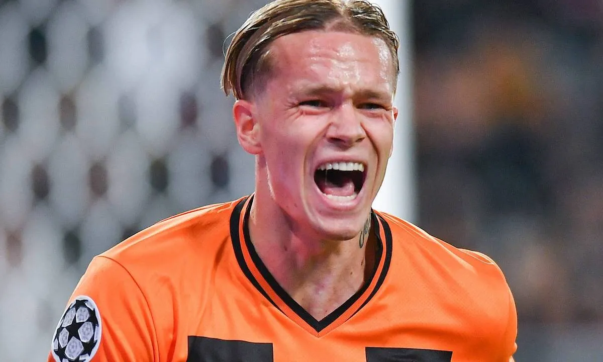Onderzoek naar Chelsea-voetballer omdat hij het N-woord zong