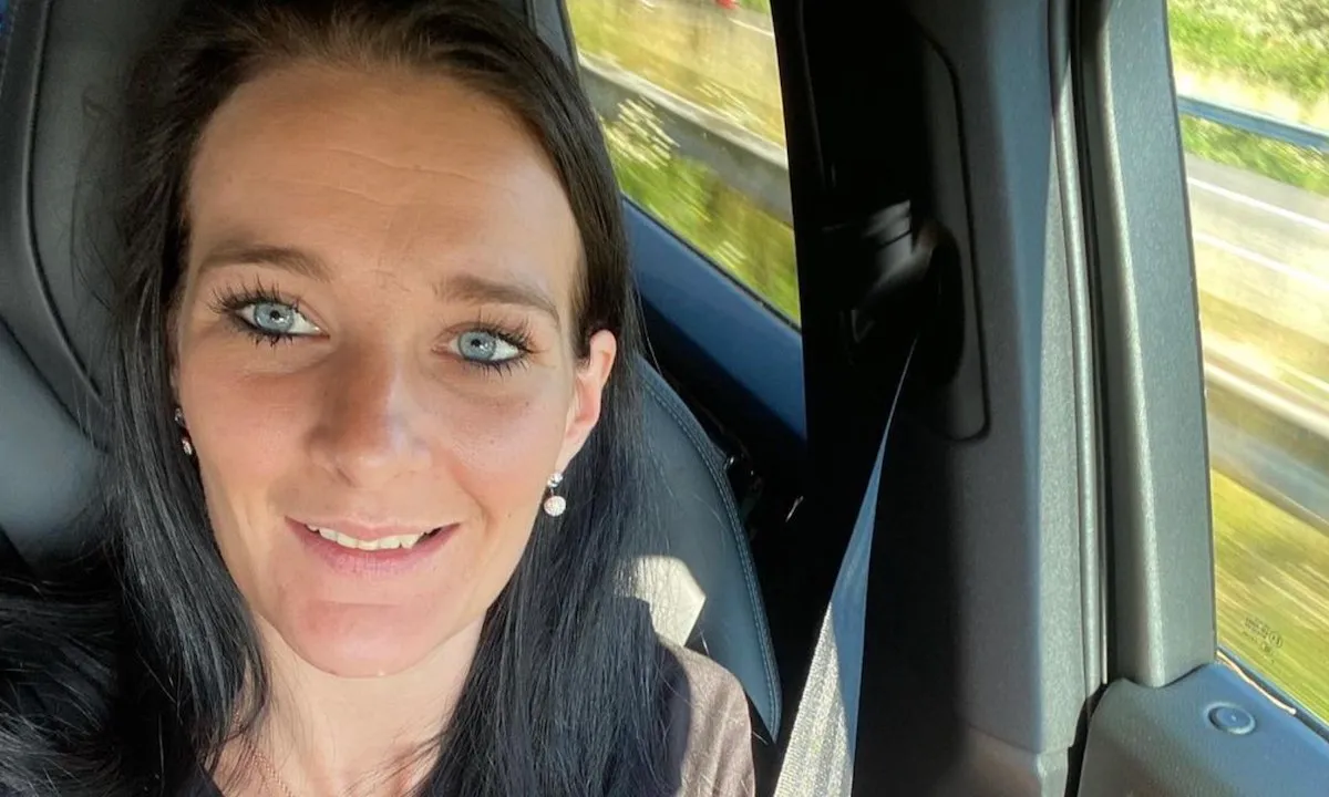 Nicol Kremers weer vrijgezel, kapper zet de ex van Peter Gillis op straat