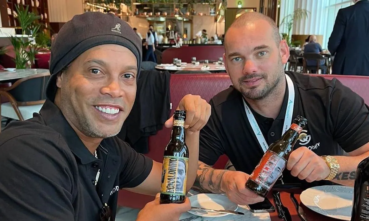 Wesley Sneijder laat even zien hoe het moet