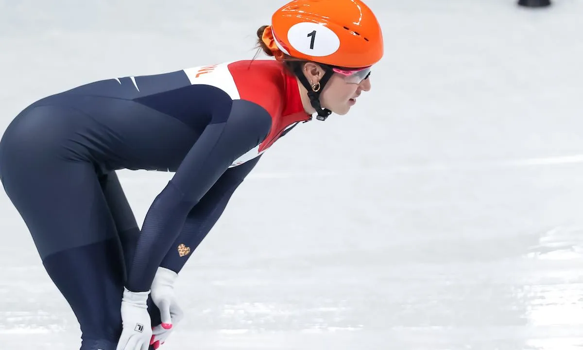 Suzanne Schulting flikt het weer en pakt goud op de 1.000 meter