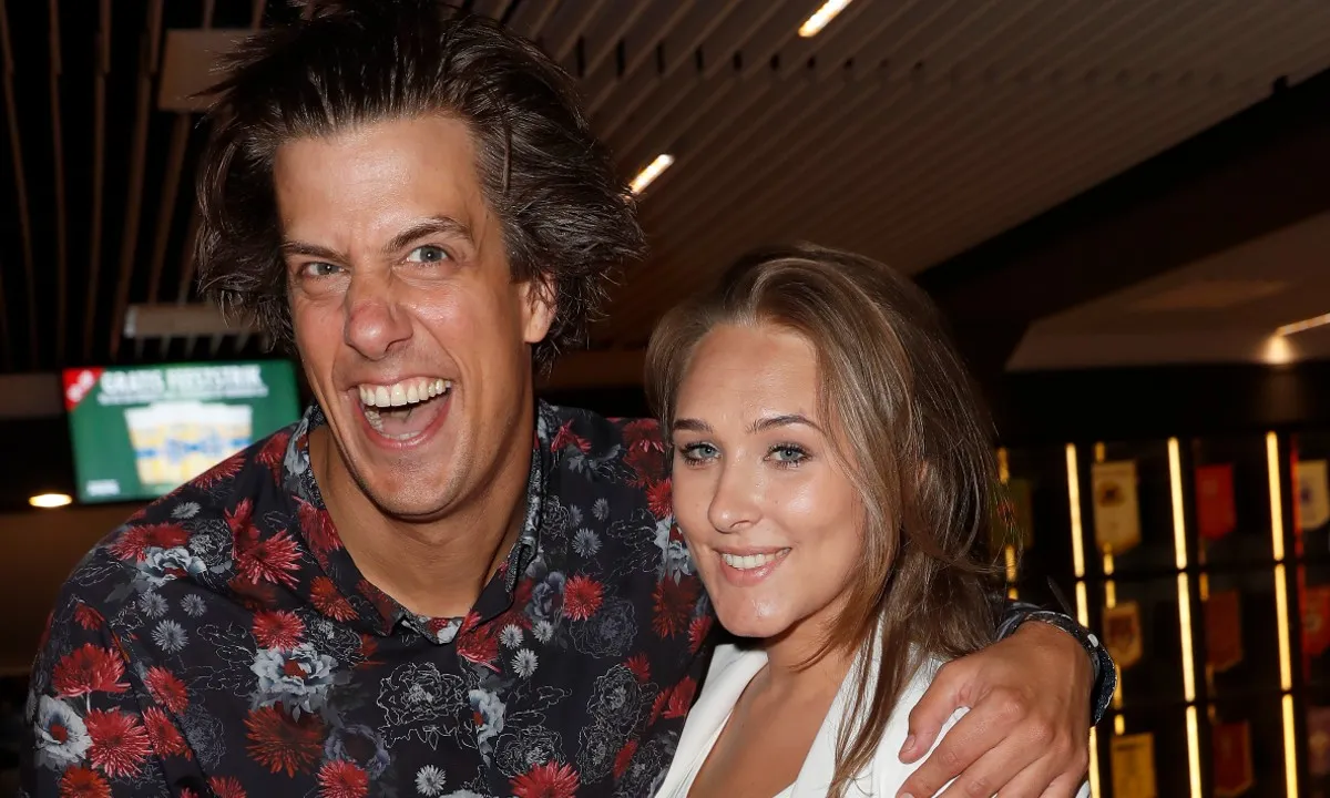 Snollebolleke Rob Kemps bedroog vriendin met achtergronddanseres