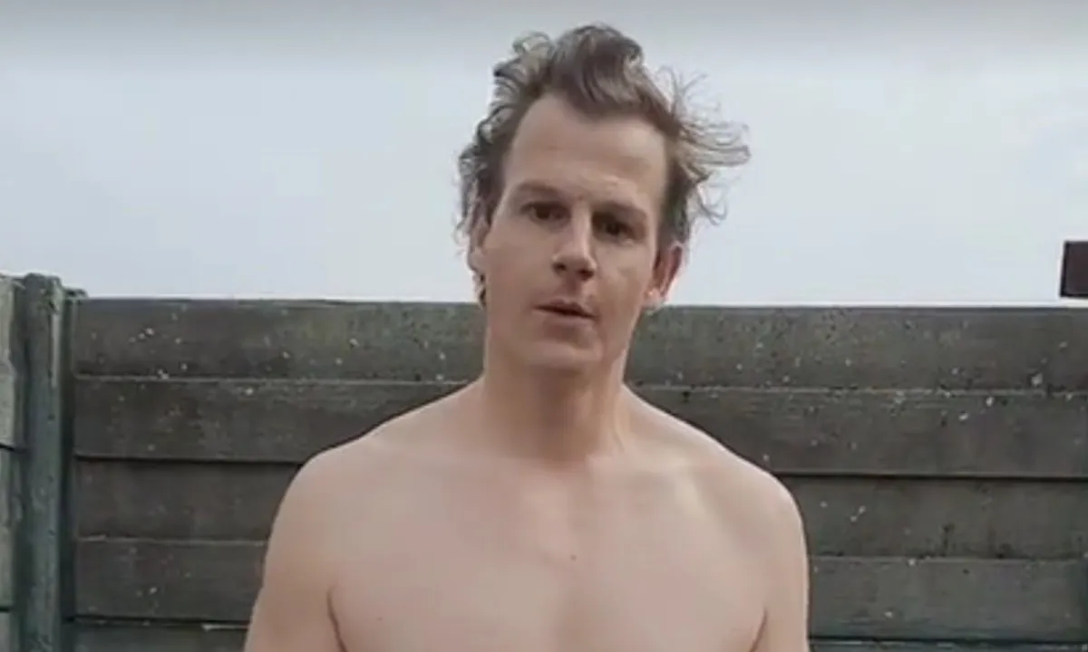 Rapper Sjors komt de plek van Arie Boomsma innemen (trigger warning)