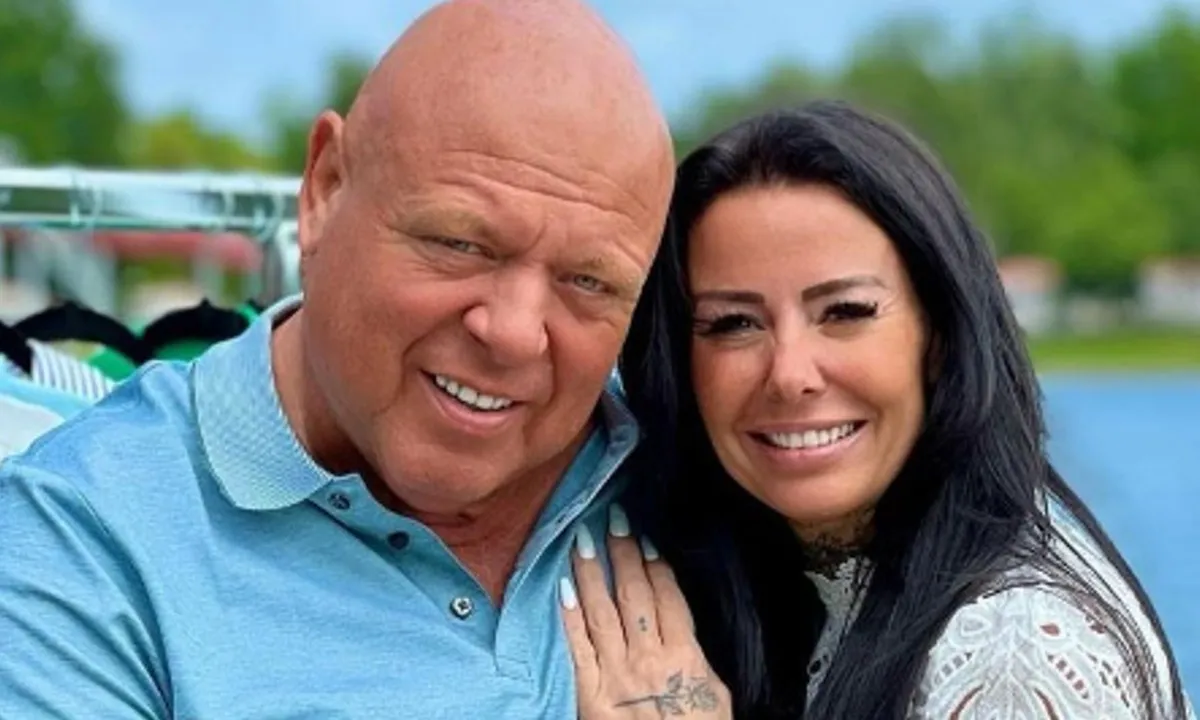 Peter Gillis spuit alles onder met vriendin Wendy