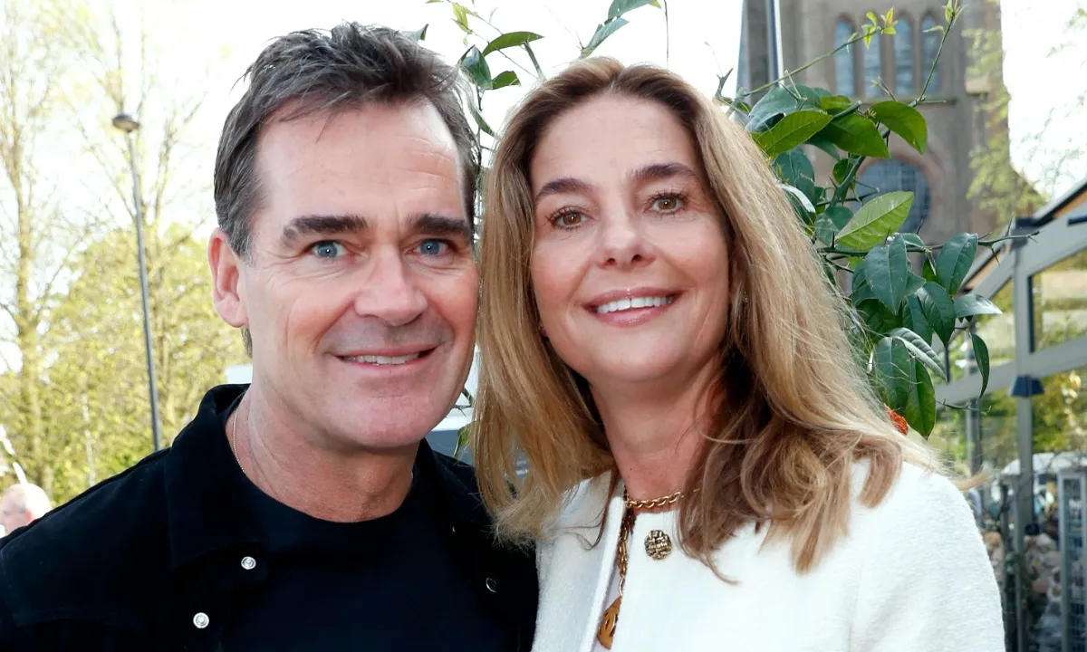 Vrouw Jeroen van der Boom heeft kapsones: 'Weet je wel wie ik ben?'