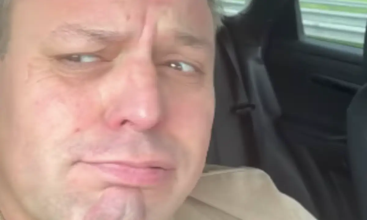 Frans Bauer heeft grote moeite met gezond dieet