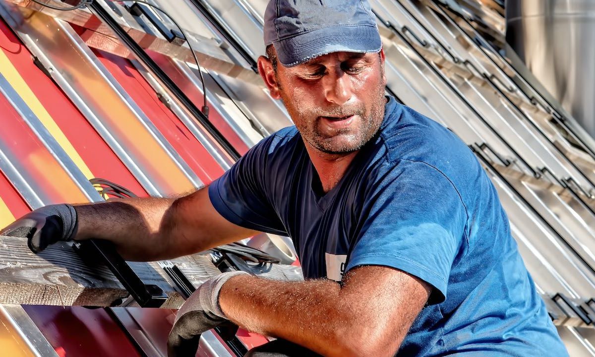 Mensen met zonnepanelen worden 'erin geluisd' door Vandebron