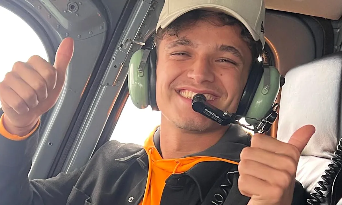 Lando Norris probeert een vluggertje te fiksen met Nederlandse presentatrice