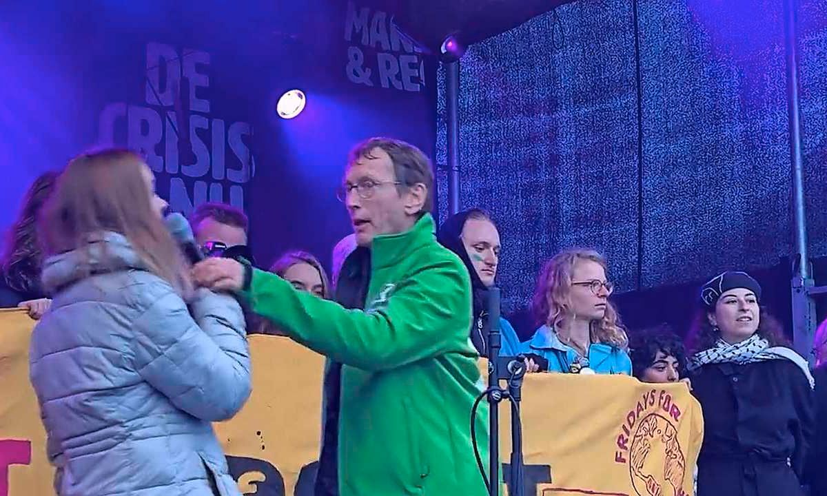 Nederlander trekt microfoon uit handen Greta Thunberg: 'Hier ben ik niet voor gekomen!'
