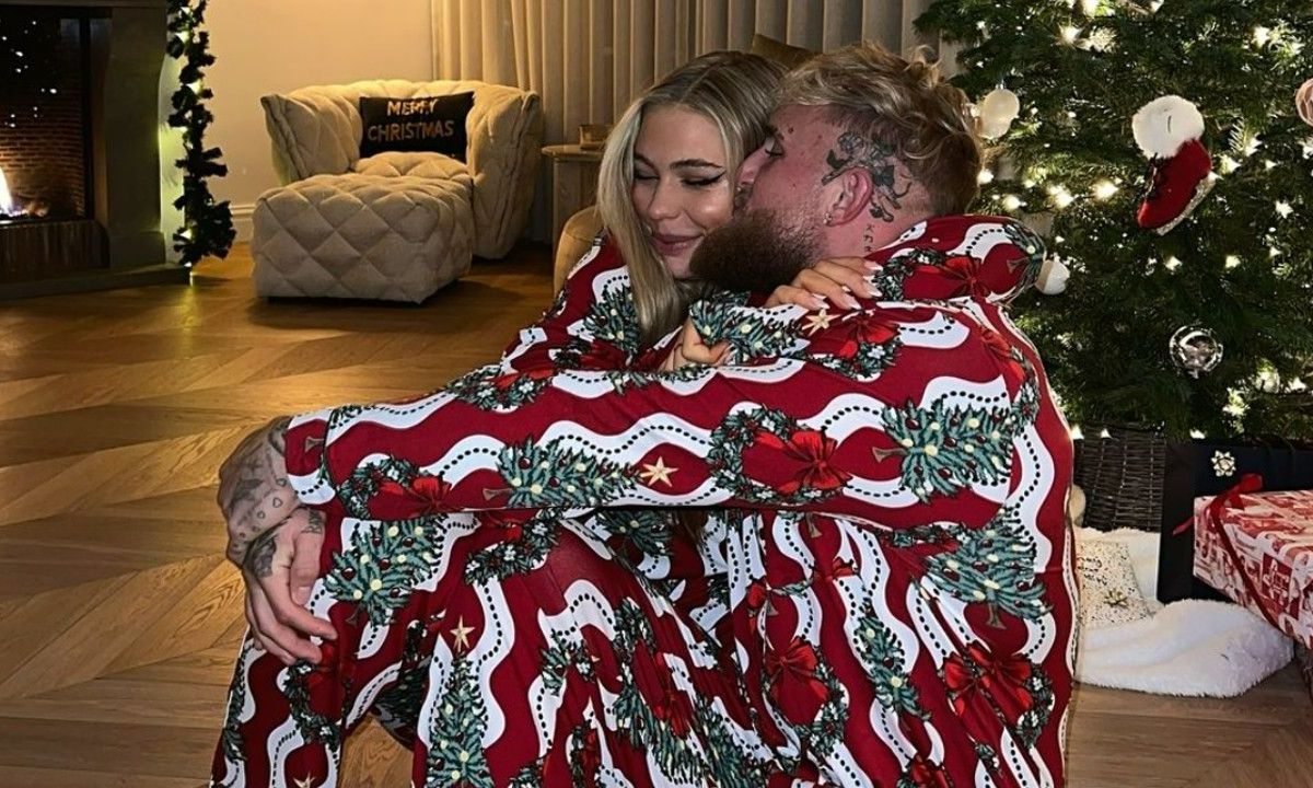 Jake Paul trakteert familie Jutta Leerdam op bizarre kerstcadeau's