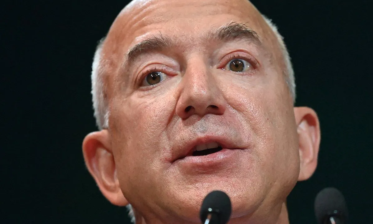 jeff bezos robots