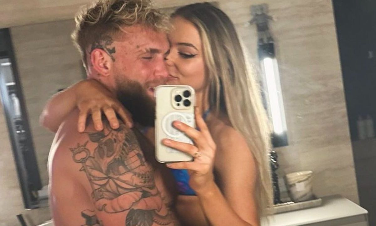 Jake Paul gooit 18+ foto's van Jutta Leerdam online waarop hij haar betast