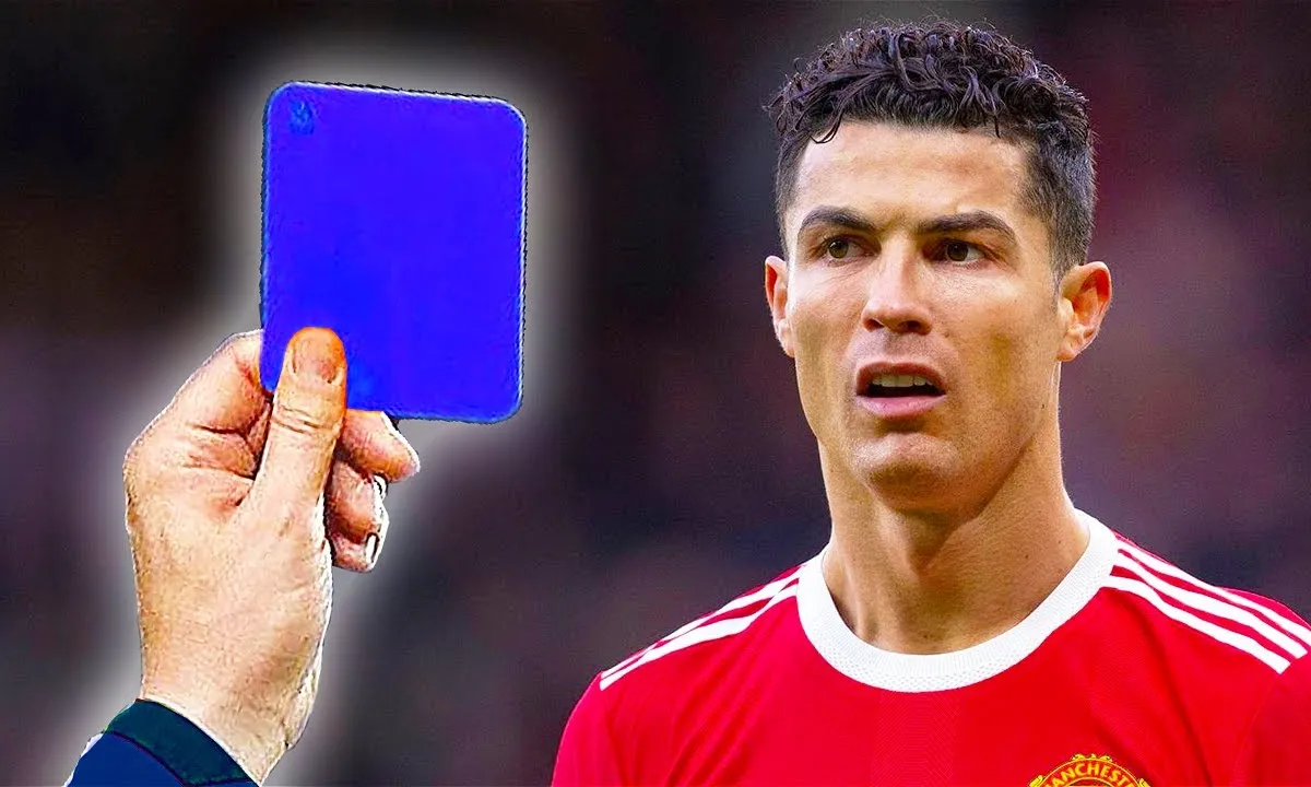 wat betekent blauwe kaart voetbal