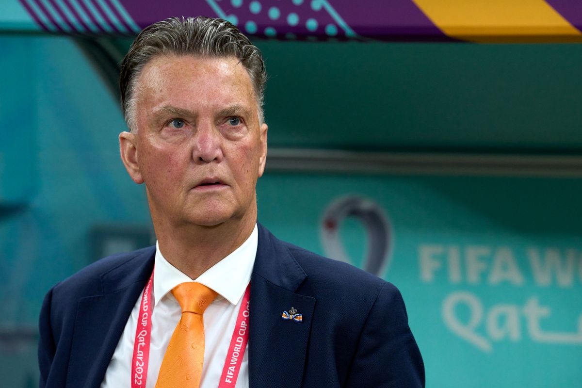 Louis van Gaal pakt Ajax-legend hard aan in kleedkamer (VIDEO)