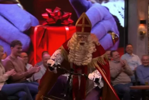 Sinterklaas sloopt studio Vandaag Inside met Fatbike (VIDEO)