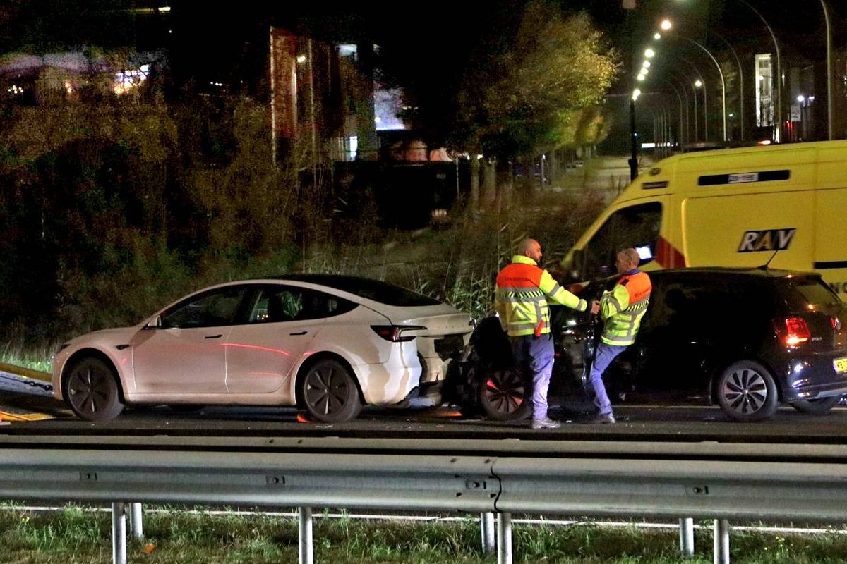 Botsing op A59 richting Waalwijk zorgt voor flinke verkeershinder