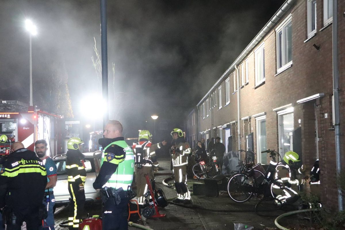 Gewonde bij woningbrand in Waalwijk