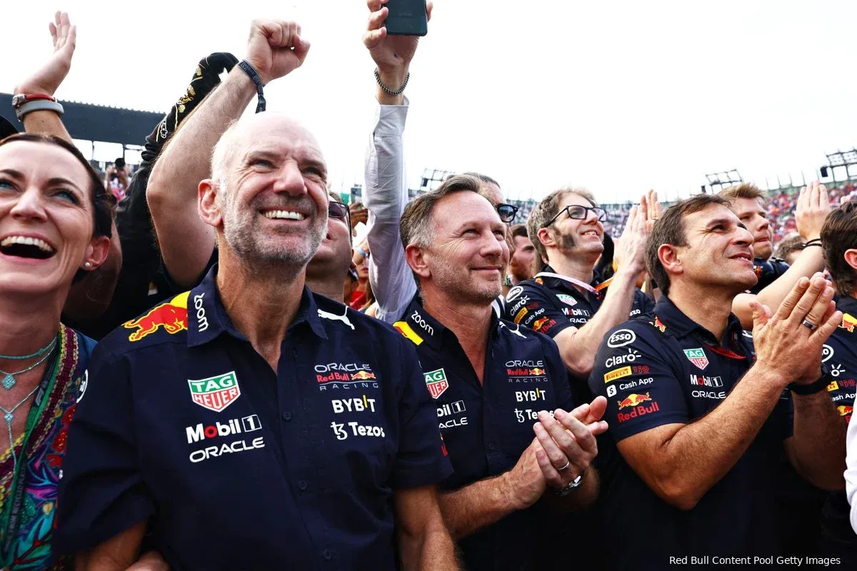 Newey declined move to Ferrari: "He doesn't want to relocate!"