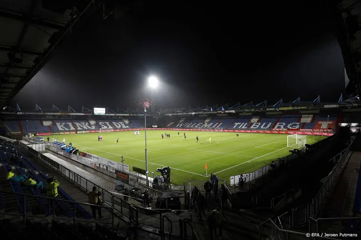 Willem II ontsnapt aan nederlaag in eerste promotie-degradatiefinale tegen Telstar dankzij late treffer