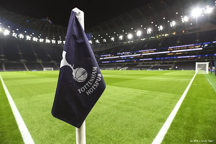 Micky van de Ven vervult ware heldenrol en wint Europa League met Tottenham Hotspur