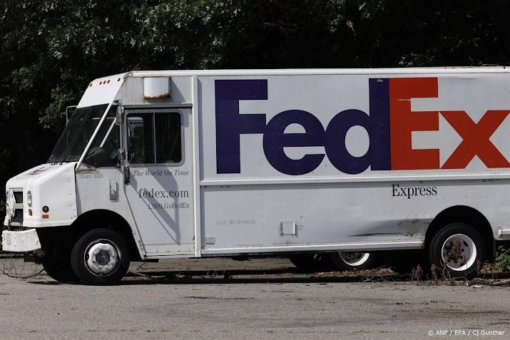 Pakketbezorger FedEx verliest flink op gemengd Wall Street