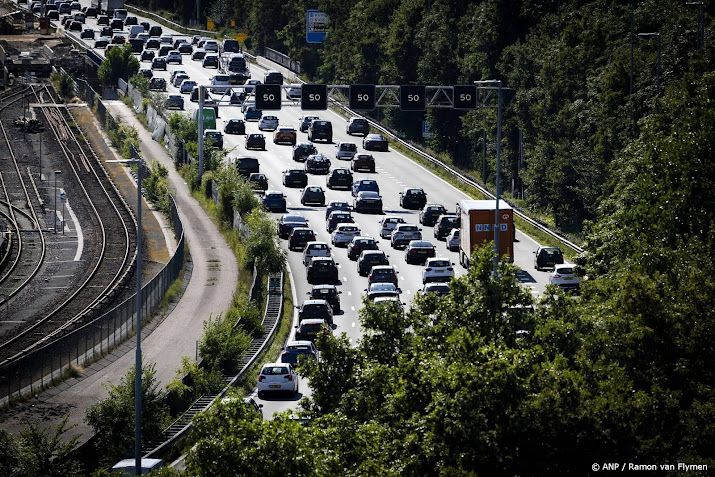 Al vroeg files op A10 Amsterdam door werk aan de weg