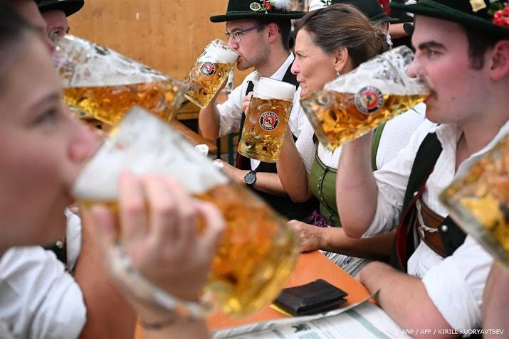 6,7 miljoen bezoekers Oktoberfest drinken 7 miljoen liter bier