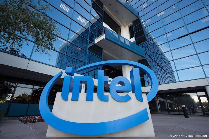 Wall Street in mineur door verkiezingsonzekerheid, Intel zakt weg