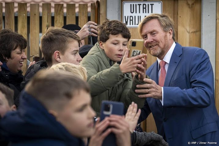 Koning naar voetbalclub in Den Helder: kunt u ons niet sponsoren?