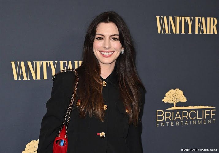 Anne Hathaway speelt hoofdrol in nieuwe Colleen Hoover-film