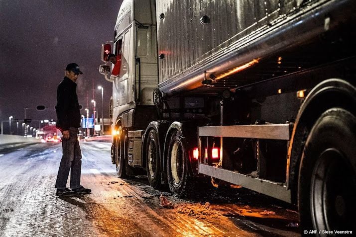 KNMI verlengt code oranje om sneeuw in Groningen met paar uur