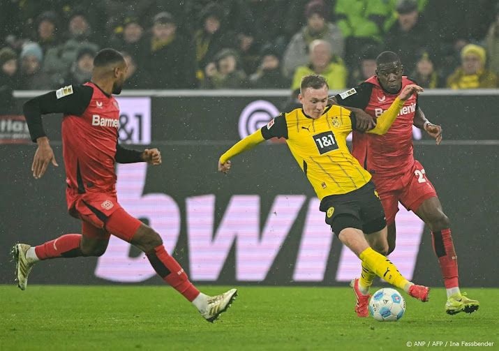 Bayer Leverkusen wint uitduel met Dortmund