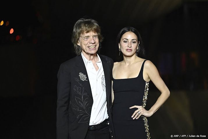 Zoon Mick Jagger naar ziekenhuis na ongeluk.