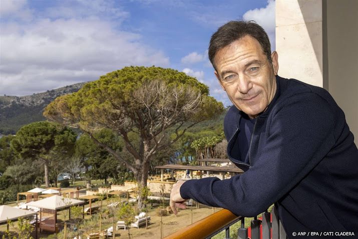 Jason Isaacs betreurt uitspraken na veelbesproken naaktscène
