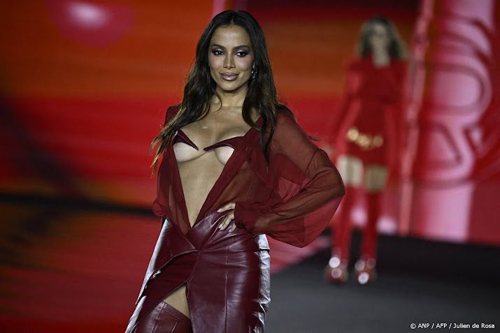 Anitta zegt Coachella af om persoonlijke redenen