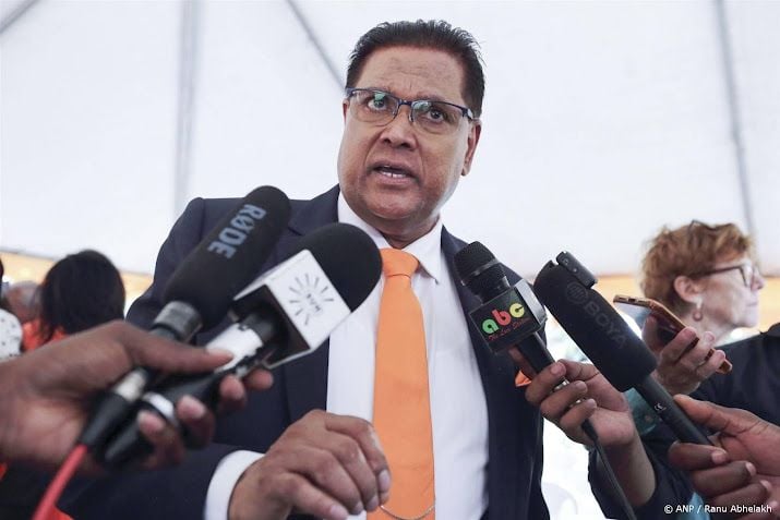 Santokhi en Brunswijk opnieuw in verkiezingsrace Suriname