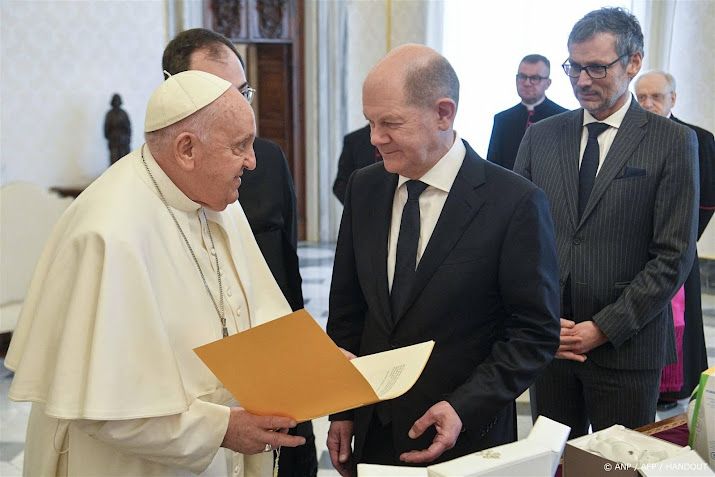 Scholz noemt paus een pleitbezorger voor de zwakken