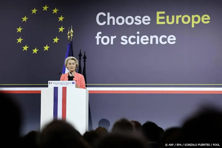 Von der Leyen: extra subsidies voor onderzoek en wetenschap
