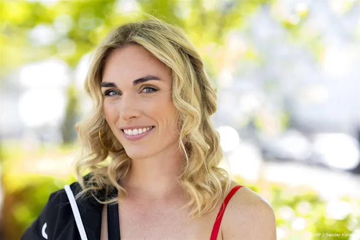 Elke Tiel gaat met Cyprus weer voor plek in songfestivalfinale