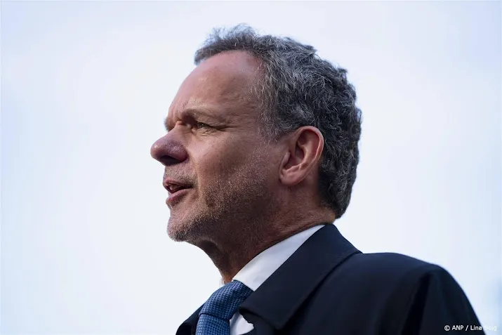 Veldkamp zwijgt nog over spionagebeschuldiging tegen Hongarije