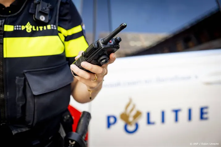 Kermis Hoogland dicht nadat agenten met stenen werden bekogeld