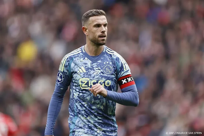 Henderson roemt Farioli en hardwerkende ploeggenoten bij Ajax  