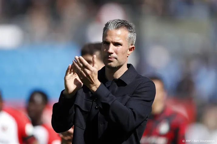 Van Persie ondanks verlies blij met de progressie van Feyenoord 