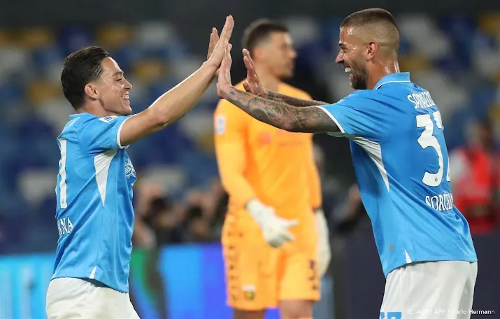 Napoli verspeelt punten tegen Genoa en leidt nog met 1 punt