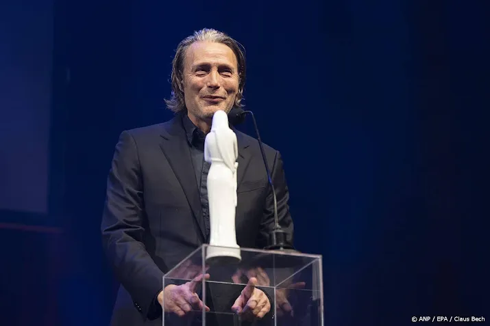 Mads Mikkelsen speelt hoofdrol in nieuwe actiethriller Sirius