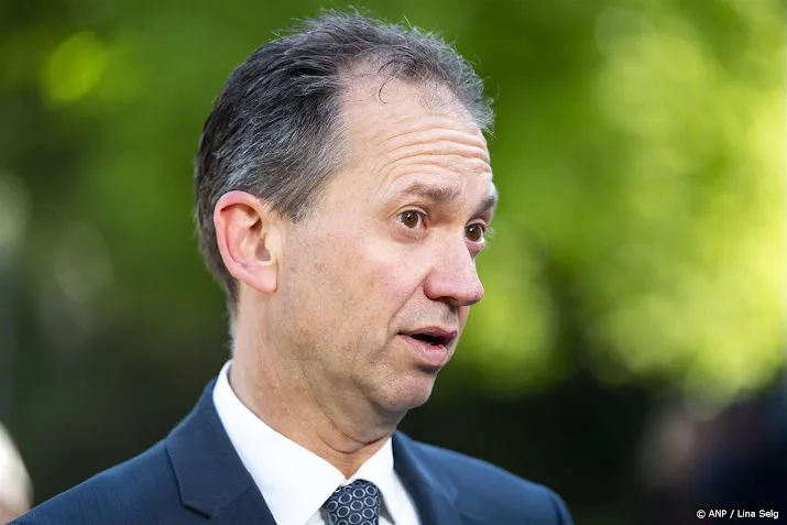 NSC-minister Van Hijum ook tegen aangepast pensioenplan NSC