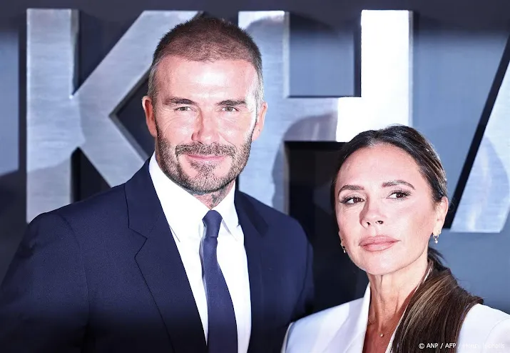 Victoria masseert David Beckham met lepels, bedankt serie Friends
