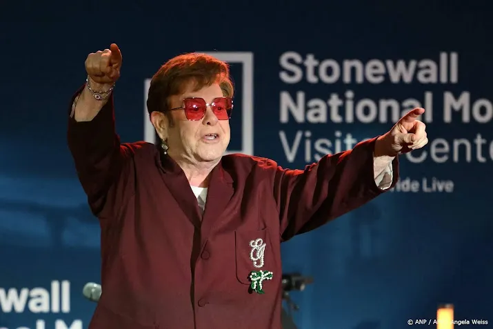 Elton John haalt uit naar Britse overheid om AI-plannen
