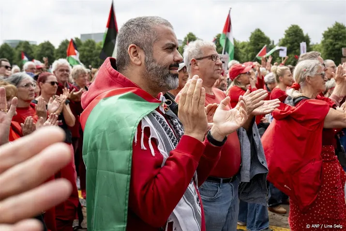 Grote Gaza-demonstratie in Den Haag rustig verlopen 