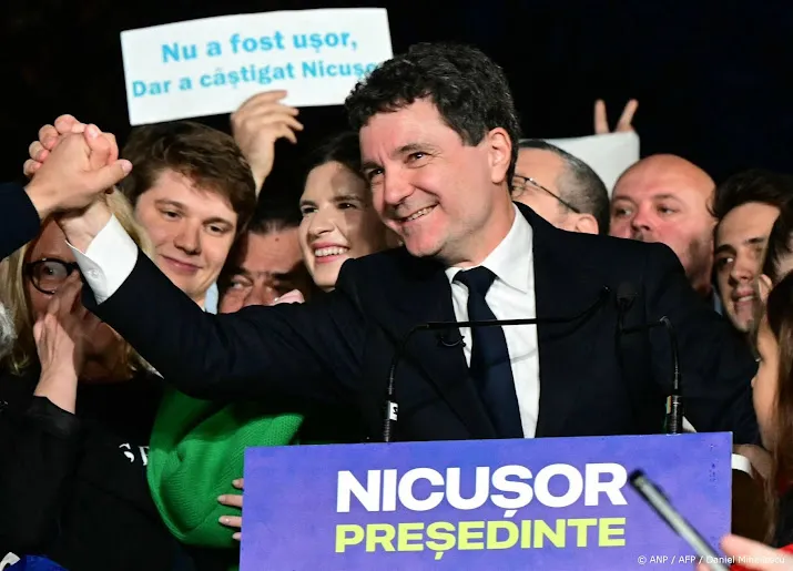Exitpoll: centrist Dan leidt in Roemeense presidentsverkiezingen