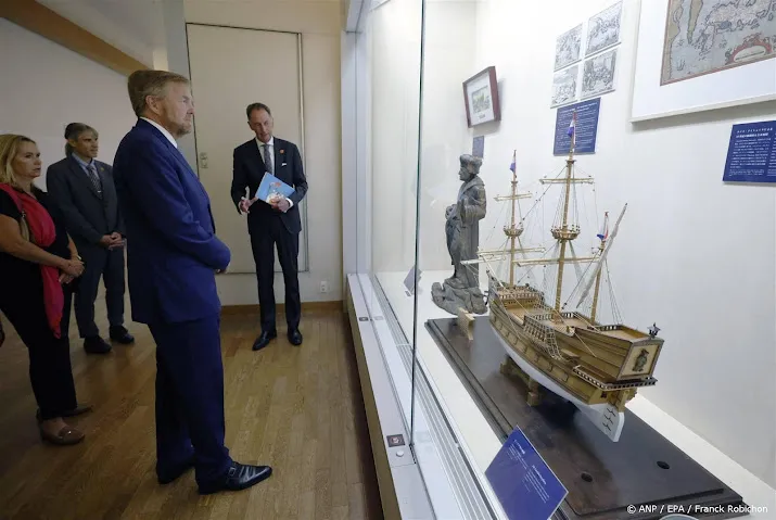 Willem-Alexander bezoekt in Osaka expositie over schip De Liefde